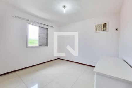 Suíte de apartamento para alugar com 3 quartos, 96m² em Parque Industrial, São José dos Campos