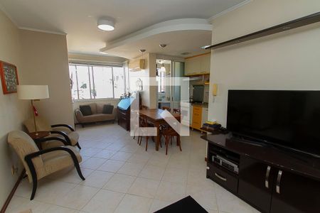 Sala 2 ambientes de apartamento à venda com 2 quartos, 68m² em Floresta, Porto Alegre