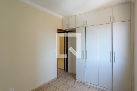 Quarto 1 de apartamento para alugar com 2 quartos, 51m² em Ipiranga, Belo Horizonte