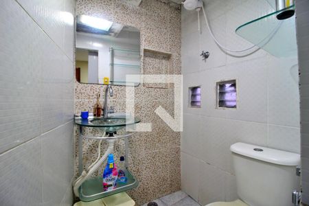 Banheiro da Suíte de casa para alugar com 1 quarto, 50m² em Centreville, Santo André