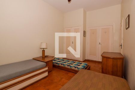 Quarto  de apartamento para alugar com 3 quartos, 185m² em Vila Alzira, Guarujá