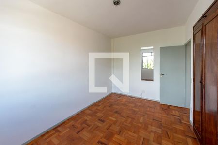 Quarto 1 de apartamento para alugar com 2 quartos, 60m² em Padre Eustáquio, Belo Horizonte