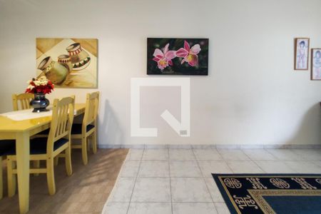 Sala de apartamento para alugar com 2 quartos, 84m² em Vila Tupi, Praia Grande