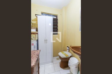 Lavabo de casa à venda com 3 quartos, 165m² em Menino Deus, Porto Alegre