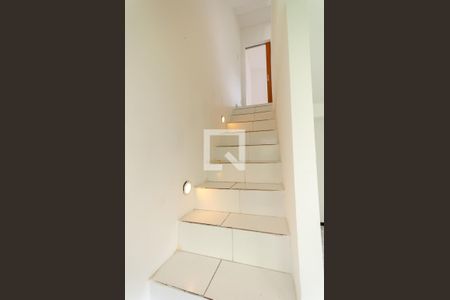 Escada 2o. andar de apartamento para alugar com 2 quartos, 78m² em Garcia - Vila Roseno, Salvador