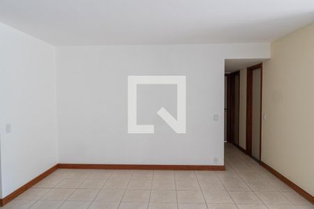 Sala de apartamento para alugar com 3 quartos, 120m² em Maceió, Niterói