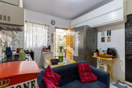 Casa à venda com 280m², 5 quartos e 2 vagas Casa à venda com 280m², 5 quartos e 2 vagasCozinha e Sala Casa 3