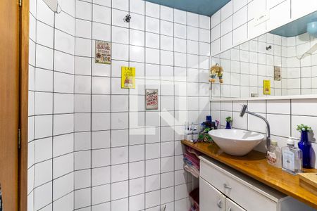 Casa à venda com 280m², 5 quartos e 2 vagas Casa à venda com 280m², 5 quartos e 2 vagasBanheiro Casa 3