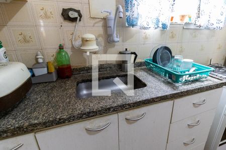 Casa à venda com 280m², 5 quartos e 2 vagas Casa à venda com 280m², 5 quartos e 2 vagasCozinha Casa 1