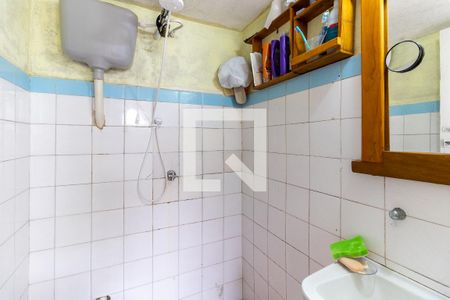 Casa à venda com 280m², 5 quartos e 2 vagas Casa à venda com 280m², 5 quartos e 2 vagasBanheiro Casa 2