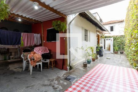 Casa à venda com 280m², 5 quartos e 2 vagas Casa à venda com 280m², 5 quartos e 2 vagasQuintal Casa 3