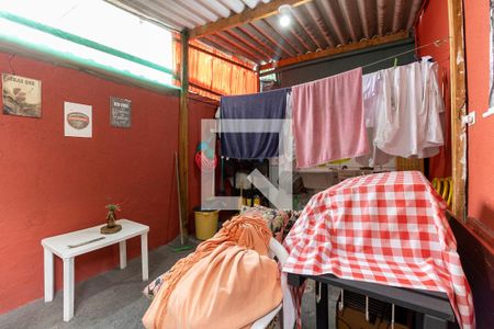 Casa à venda com 280m², 5 quartos e 2 vagas Casa à venda com 280m², 5 quartos e 2 vagasLavanderia Casa 3