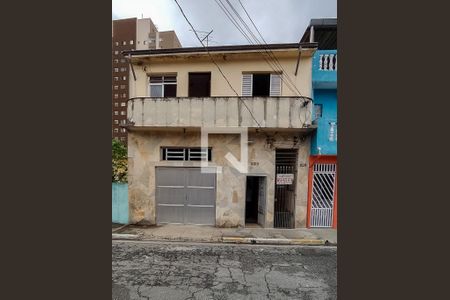 Casa à venda com 280m², 5 quartos e 2 vagas Casa à venda com 280m², 5 quartos e 2 vagasFachada