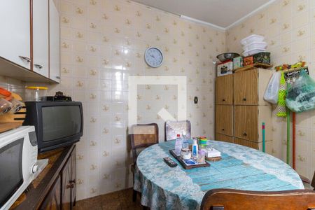 Casa à venda com 280m², 5 quartos e 2 vagas Casa à venda com 280m², 5 quartos e 2 vagasCozinha Casa 1