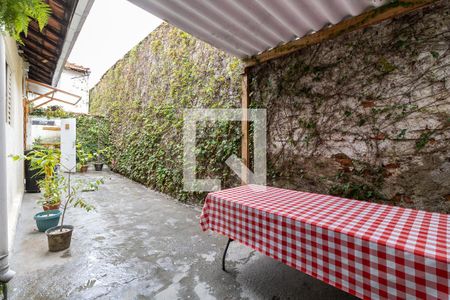 Casa à venda com 280m², 5 quartos e 2 vagas Casa à venda com 280m², 5 quartos e 2 vagasQuintal Casa 3