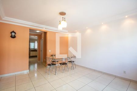 Sala de casa à venda com 3 quartos, 107m² em Santa Maria, Osasco