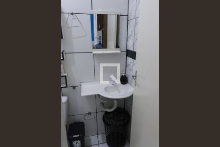 Casa para alugar com 40m², 2 quartos e sem vaga Casa para alugar com 40m², 2 quartos e sem vagaBanheiro