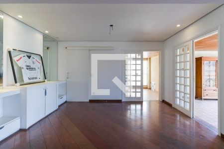 Sala de apartamento para alugar com 4 quartos, 223m² em Vila Suzana, São Paulo