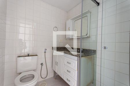 Banheiro de apartamento para alugar com 1 quarto, 84m² em Santa Rosa, Niterói