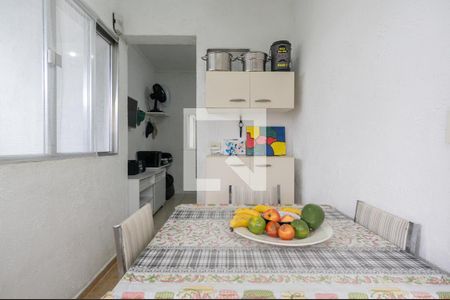 Sala e Cozinha de casa à venda com 1 quarto, 40m² em Jardim Santo Elias, São Paulo