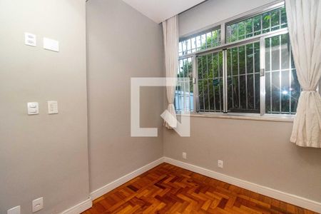 Quarto de apartamento à venda com 2 quartos, 70m² em Copacabana, Rio de Janeiro