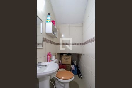 Banheiro de casa à venda com 3 quartos, 113m² em Igara, Canoas