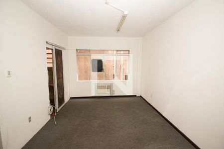 Sala /quarto de kitnet/studio para alugar com 1 quarto, 36m² em Centro Histórico, Porto Alegre