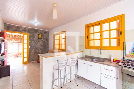 Cozinha  de casa à venda com 2 quartos, 48m² em Mato Grande, Canoas