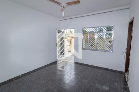 Sala de casa para alugar com 3 quartos, 90m² em Chácaras Rio-petrópolis, Duque de Caxias