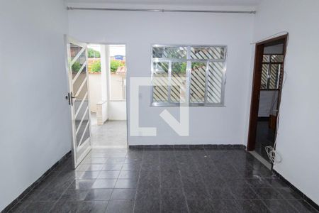 Sala de casa para alugar com 3 quartos, 90m² em Chácaras Rio-petrópolis, Duque de Caxias