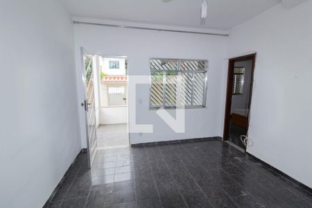 Sala de casa para alugar com 3 quartos, 90m² em Chácaras Rio-petrópolis, Duque de Caxias