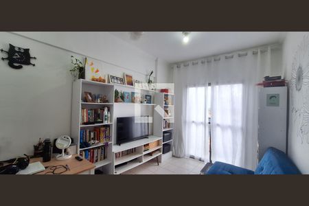 Sala de apartamento para alugar com 1 quarto, 45m² em Tupiry, Praia Grande