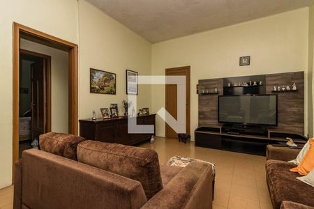 Sala de casa à venda com 4 quartos, 150m² em Vila Nova, Porto Alegre