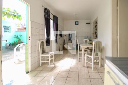 Cozinha de casa à venda com 2 quartos, 130m² em Marechal Rondon, Canoas