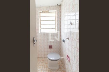 Banheiro de apartamento para alugar com 1 quarto, 37m² em Menino Deus, Porto Alegre