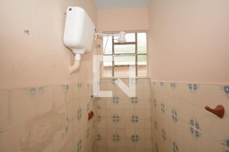 Banheiro de casa para alugar com 1 quarto, 25m² em Bento Ribeiro, Rio de Janeiro