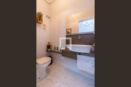 Lavabo de apartamento para alugar com 3 quartos, 240m² em Higienópolis, São Paulo