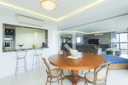 SALA de apartamento à venda com 3 quartos, 250m² em Auxiliadora, Porto Alegre