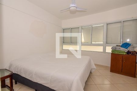 Quarto 1 de apartamento para alugar com 2 quartos, 66m² em Jardim Las Palmas, Guarujá