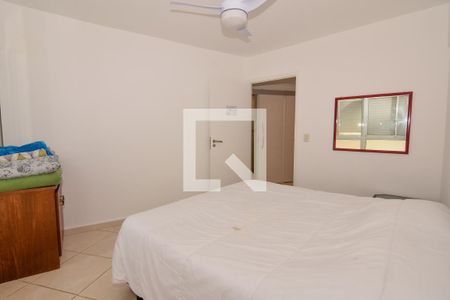 Quarto 1 de apartamento para alugar com 2 quartos, 66m² em Jardim Las Palmas, Guarujá