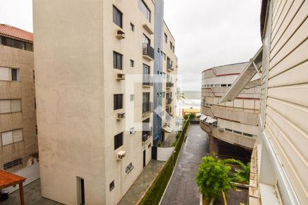 Vista do Quarto 1 de apartamento para alugar com 2 quartos, 66m² em Jardim Las Palmas, Guarujá