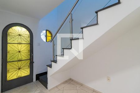 Entrada de casa para alugar com 2 quartos, 120m² em Vila Bianca, São Paulo