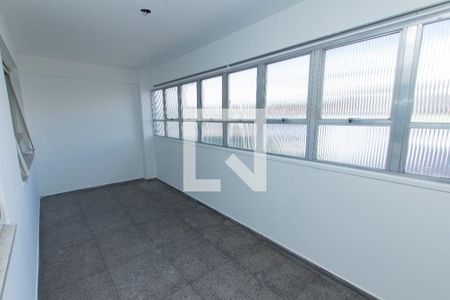 Varanda  de apartamento para alugar com 2 quartos, 75m² em Passo da Areia, Porto Alegre