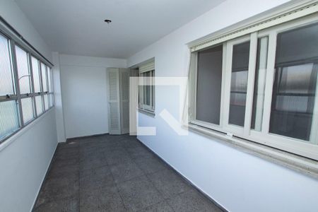 Varanda  de apartamento para alugar com 2 quartos, 75m² em Passo da Areia, Porto Alegre