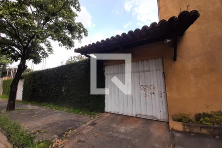 Fachada de casa à venda com 5 quartos, 1300m² em Garças, Belo Horizonte