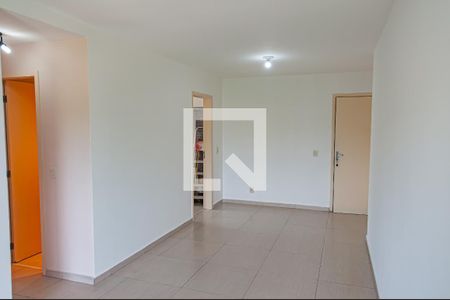 Sala de apartamento para alugar com 2 quartos, 54m² em Taquara, Rio de Janeiro