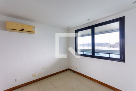 Suite 1 de apartamento à venda com 4 quartos, 326m² em Boa Viagem, Niterói