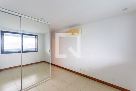 Suite 1 de apartamento à venda com 4 quartos, 326m² em Boa Viagem, Niterói