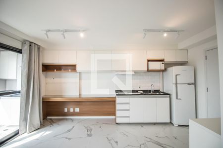 Studio - Cozinha de kitnet/studio para alugar com 1 quarto, 34m² em Mirandópolis, São Paulo