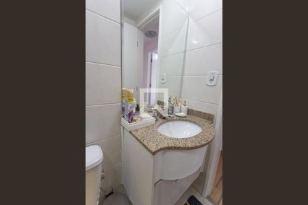 Banheiro de apartamento à venda com 3 quartos, 69m² em Centro, Diadema